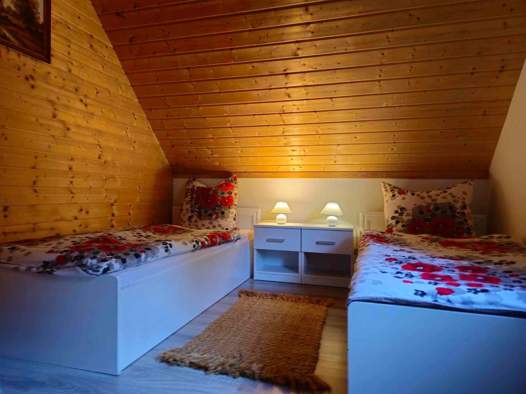 Domki Pod Polana Lesko Exteriör bild